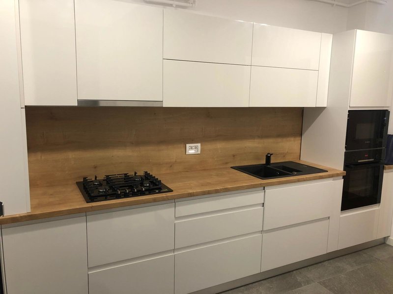 Baneasa, vis a vis Stejarii Country Club